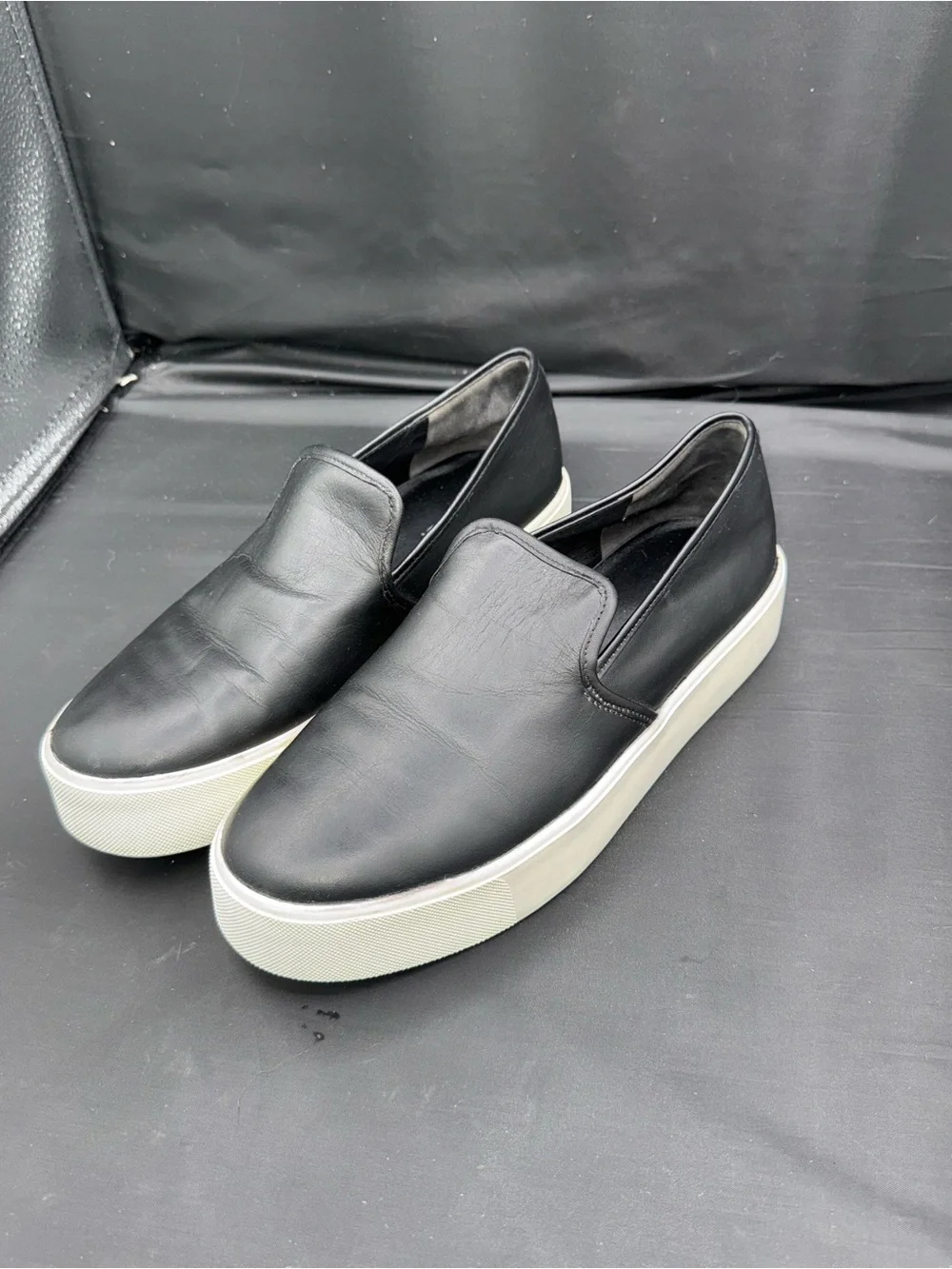 Vince Warren Black Leather Platform Slip On Sneakers 8 M Minimalist Quiet Lux